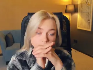 AlodiaBucker's Live Sex Cam Show