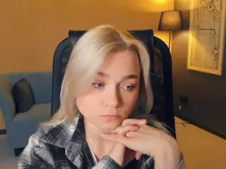 AlodiaBucker's Live Sex Cam Show