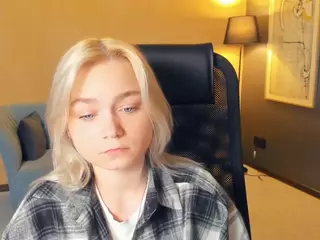 AlodiaBucker's Live Sex Cam Show