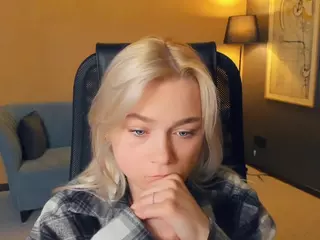 AlodiaBucker's Live Sex Cam Show