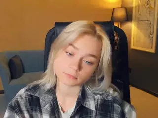 AlodiaBucker's Live Sex Cam Show
