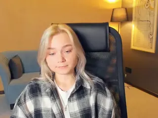 AlodiaBucker's Live Sex Cam Show