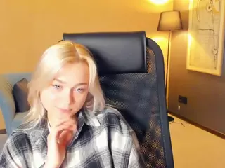 AlodiaBucker's Live Sex Cam Show