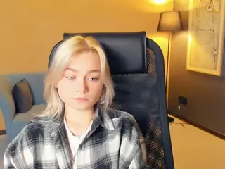 AlodiaBucker's Live Sex Cam Show
