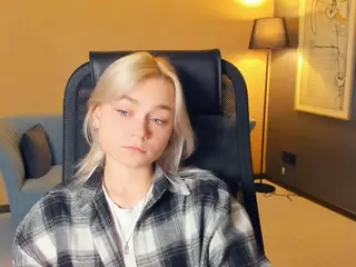 AlodiaBucker's Live Sex Cam Show