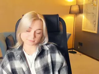 AlodiaBucker's Live Sex Cam Show