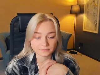 AlodiaBucker's Live Sex Cam Show