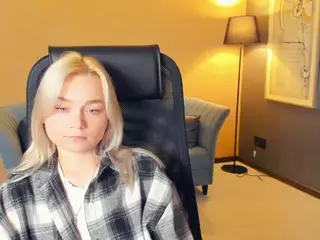 AlodiaBucker's Live Sex Cam Show