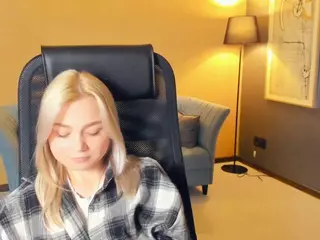 AlodiaBucker's Live Sex Cam Show