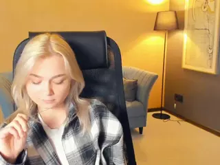 AlodiaBucker's Live Sex Cam Show