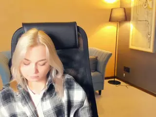 AlodiaBucker's Live Sex Cam Show