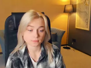 AlodiaBucker's Live Sex Cam Show