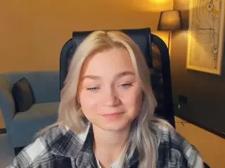 AlodiaBucker's Live Sex Cam Show