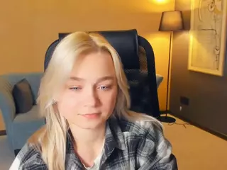 AlodiaBucker's Live Sex Cam Show