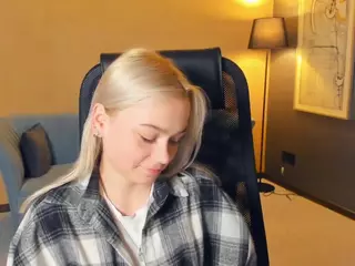 AlodiaBucker's Live Sex Cam Show