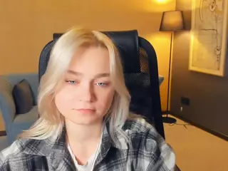 AlodiaBucker's Live Sex Cam Show