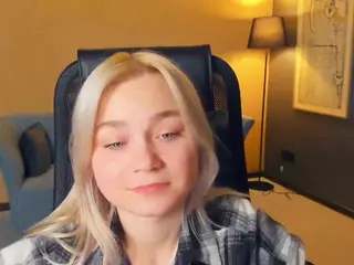 AlodiaBucker's Live Sex Cam Show