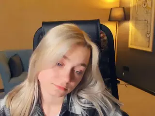 AlodiaBucker's Live Sex Cam Show