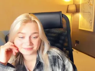 AlodiaBucker's Live Sex Cam Show