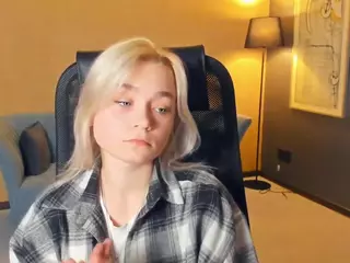 AlodiaBucker's Live Sex Cam Show