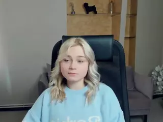 AlodiaBucker's Live Sex Cam Show