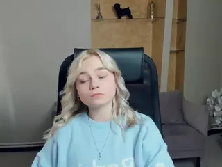 AlodiaBucker's Live Sex Cam Show