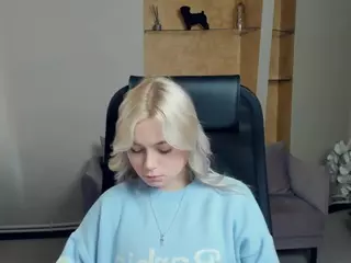 AlodiaBucker's Live Sex Cam Show