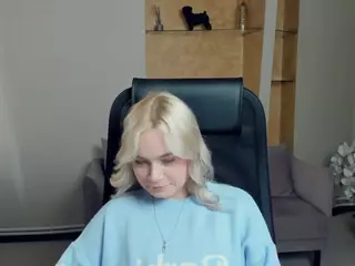 AlodiaBucker's Live Sex Cam Show