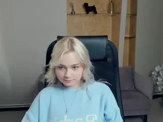 AlodiaBucker's Live Sex Cam Show