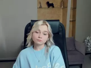 AlodiaBucker's Live Sex Cam Show