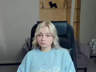 AlodiaBucker's Live Sex Cam Show