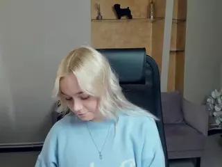 AlodiaBucker's Live Sex Cam Show