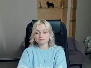 AlodiaBucker's Live Sex Cam Show