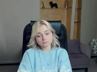 AlodiaBucker's Live Sex Cam Show