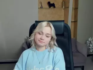 AlodiaBucker's Live Sex Cam Show