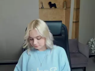 AlodiaBucker's Live Sex Cam Show