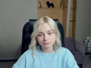 AlodiaBucker's Live Sex Cam Show