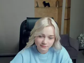 AlodiaBucker's Live Sex Cam Show