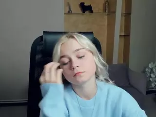 AlodiaBucker's Live Sex Cam Show