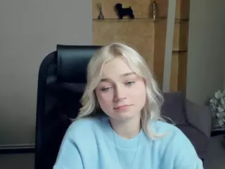 AlodiaBucker's Live Sex Cam Show
