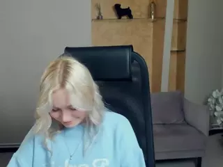 AlodiaBucker's Live Sex Cam Show