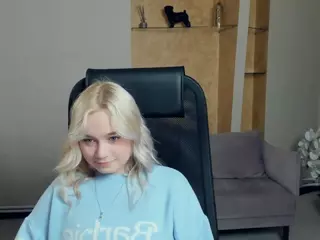 AlodiaBucker's Live Sex Cam Show