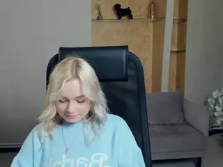 AlodiaBucker's Live Sex Cam Show