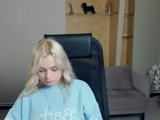 AlodiaBucker's Live Sex Cam Show