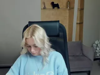 AlodiaBucker's Live Sex Cam Show