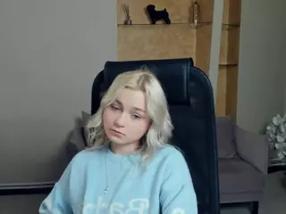 AlodiaBucker's Live Sex Cam Show
