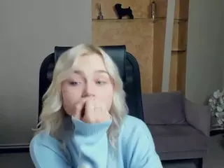 AlodiaBucker's Live Sex Cam Show