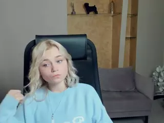 AlodiaBucker's Live Sex Cam Show