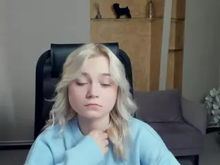 AlodiaBucker's Live Sex Cam Show