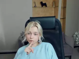 AlodiaBucker's Live Sex Cam Show